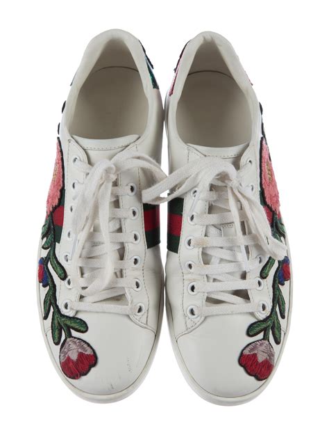 embroidered sneakers Gucci